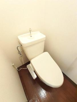 トイレ　シャワー付トイレ