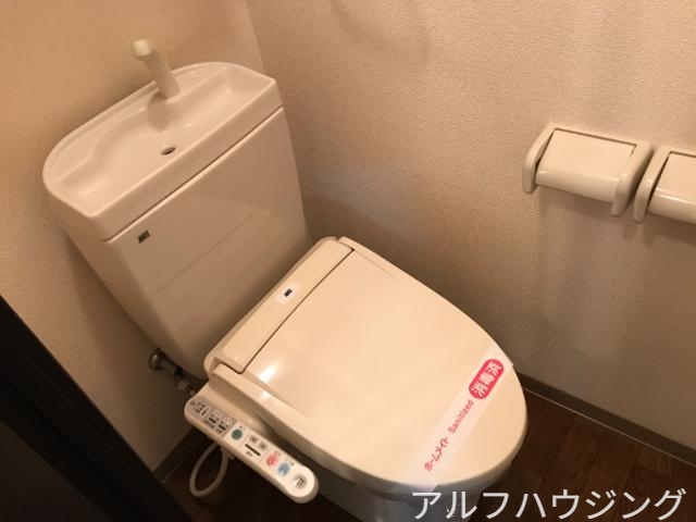 トイレ　シャワー付トイレ
