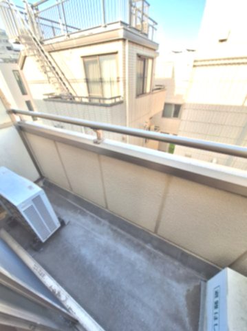 バルコニー　★クリーニング中★