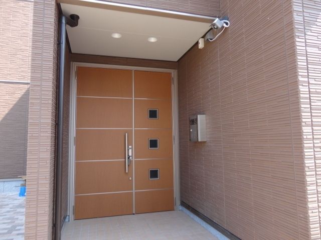 エントランス　★オートロック付で安心です★