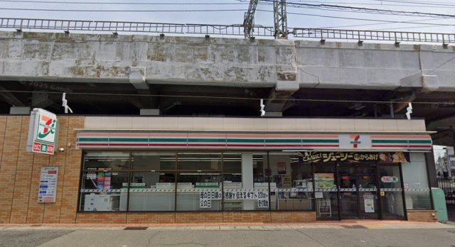コンビニ　セブン－イレブン　阪神御影駅東店（コンビニ）まで329m