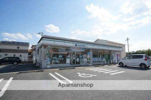 コンビニ　ファミリーマート　橿原くずもと町店（コンビニ）まで321m