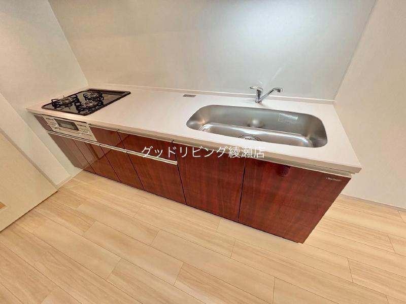 プレジオ北綾瀬ASIANのキッチン写真