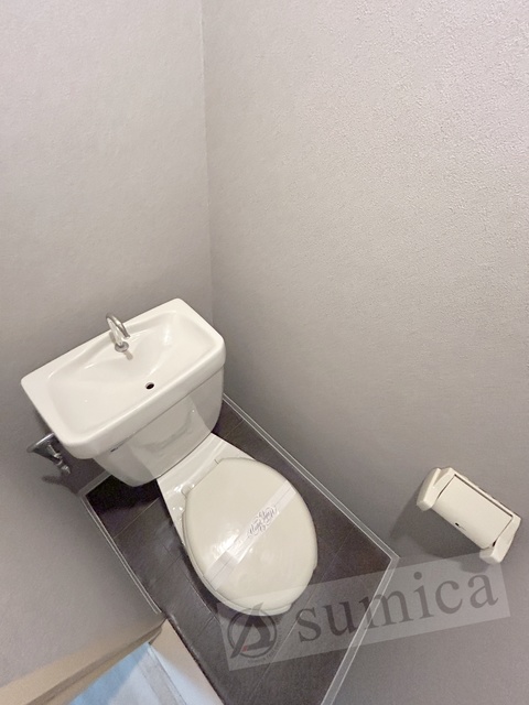 トイレ　セパレートでゆったり使えます♪♪