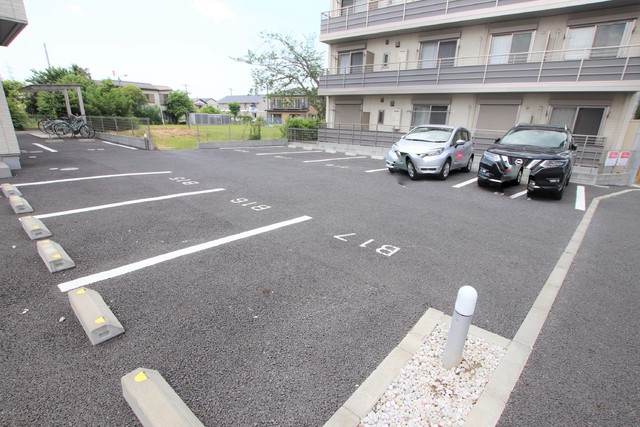 駐車場　【空要確認】