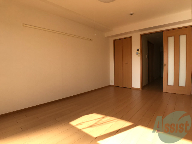 その他部屋・スペース　リビングには暖かな日差しが入り込んできます。