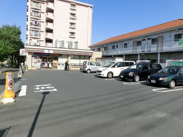 コンビニ　セブンイレブン（コンビニ）まで70m
