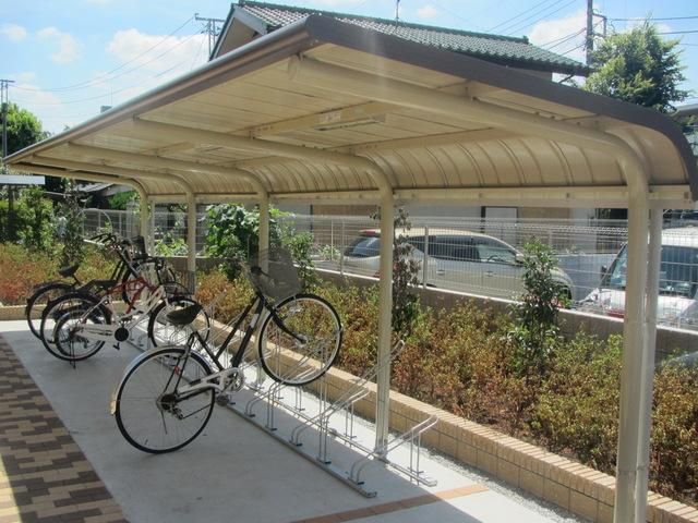 エントランス　★屋根付き駐輪場★