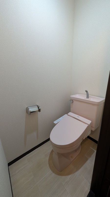 トイレ　ゆったりとした空間のトイレです