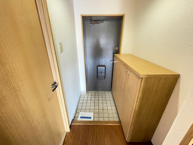 玄関　シューズボックスあります