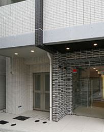 エントランス　ジーベック滝野川　北区滝野川7