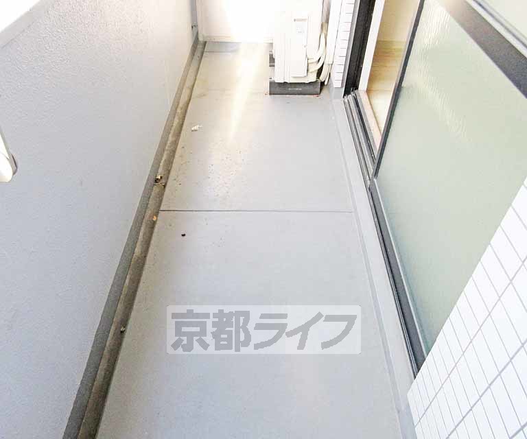 バルコニー　広ーいバルコニー