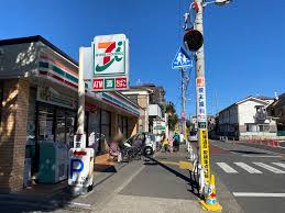 コンビニ　セブンイレブン中野上高田2丁目東店（コンビニ）まで319m