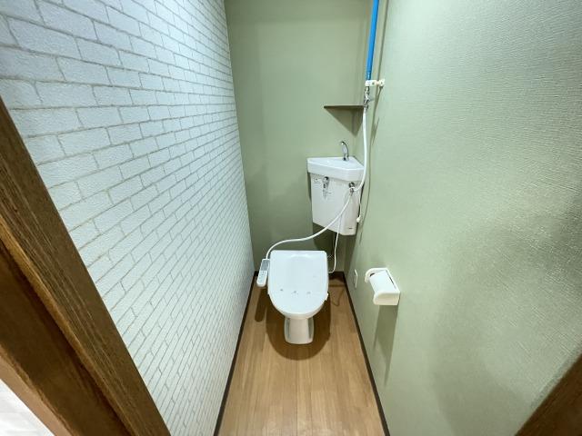 トイレ　トイレ