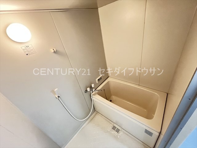 バス・シャワールーム　バスルーム