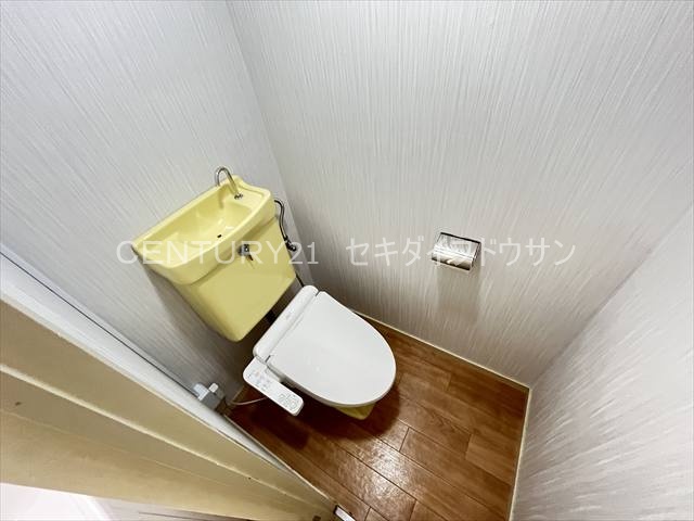 トイレ　温水洗浄便座