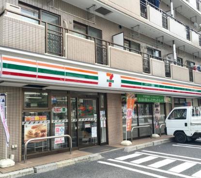 コンビニ　セブンイレブン足立中川4丁目店（コンビニ）まで252m