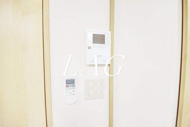 セキュリティ　モニター付きインターホンです。