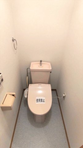 トイレ　トイレもきれいです