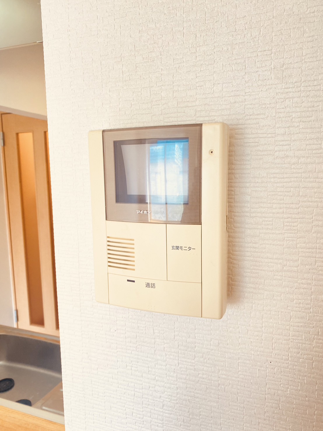 セキュリティ　防犯面に配慮したＴＶモニターホン付きです！
