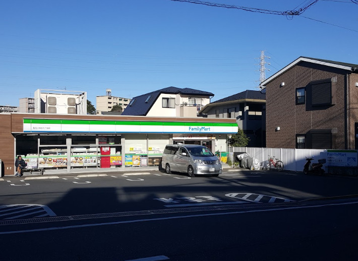 コンビニ　ファミリーマート 稲毛小仲台九丁目店（コンビニ）まで258m