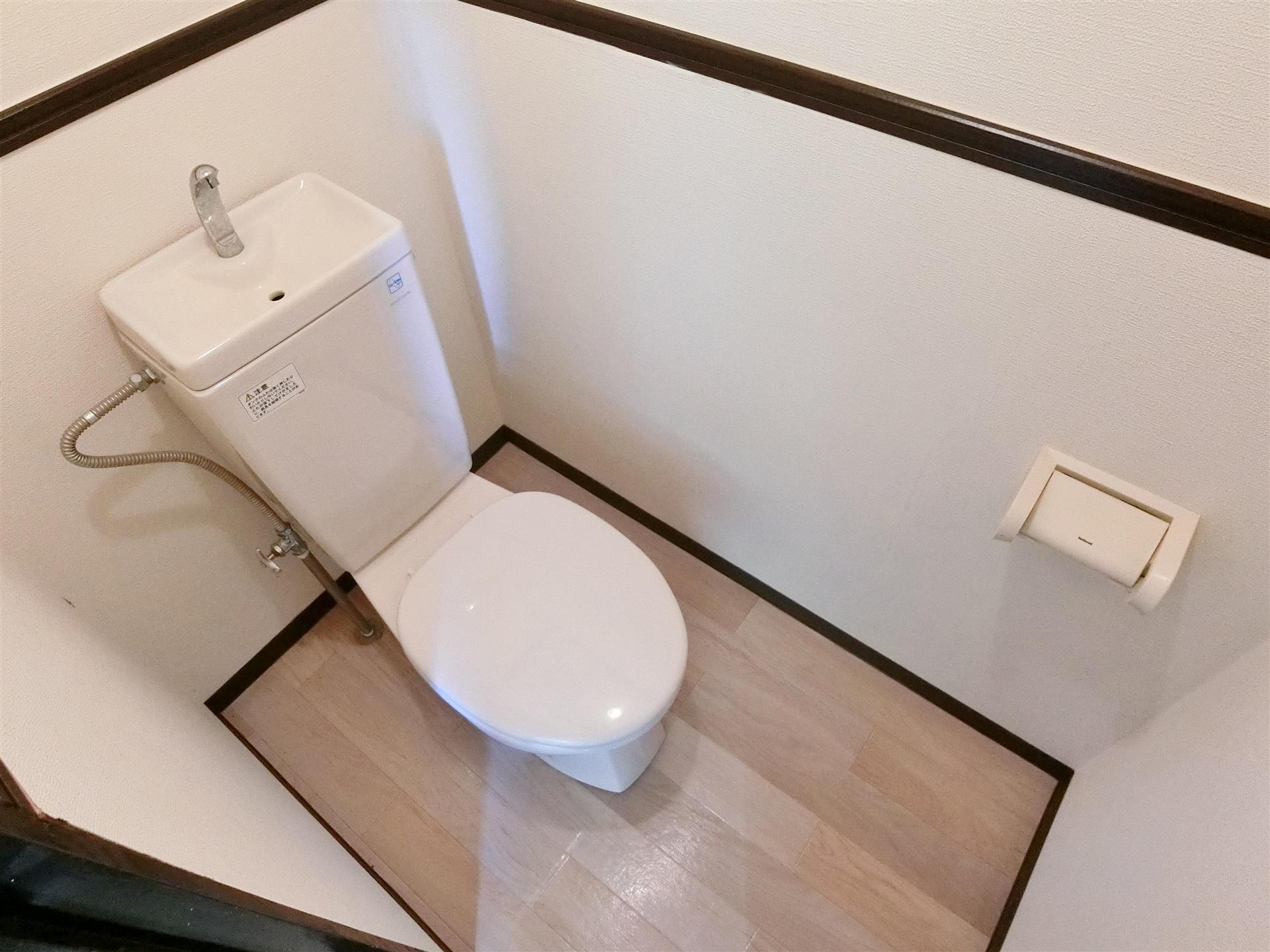 トイレ　お掃除の簡単にできる洋式トイレです♪