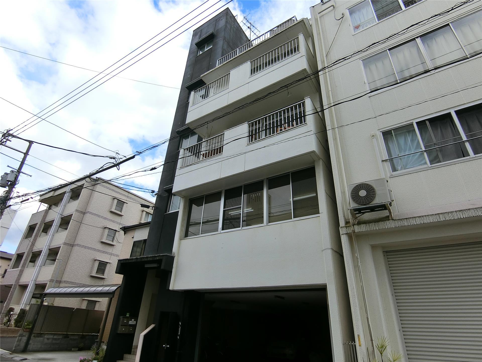 建物外観　1979年築　呉日興マンション
