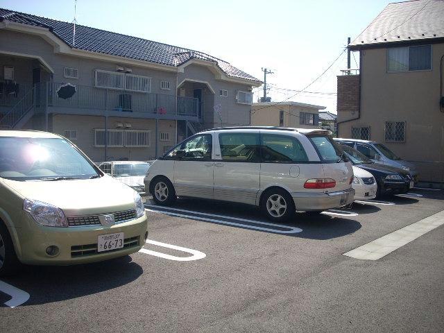 駐車場　駐車場