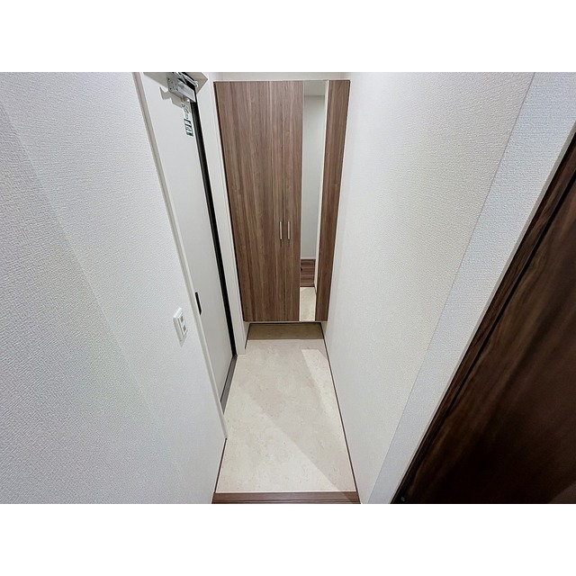 GRAND D-ROOM女鳥羽の玄関写真