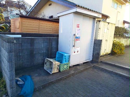 エントランス　ゴミ庫
