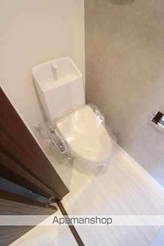 岡山電軌清輝橋線 清輝橋駅 徒歩12分 2階建 築7年のトイレ写真
