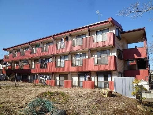 建物外観　★人気のバストイレ別物件です★