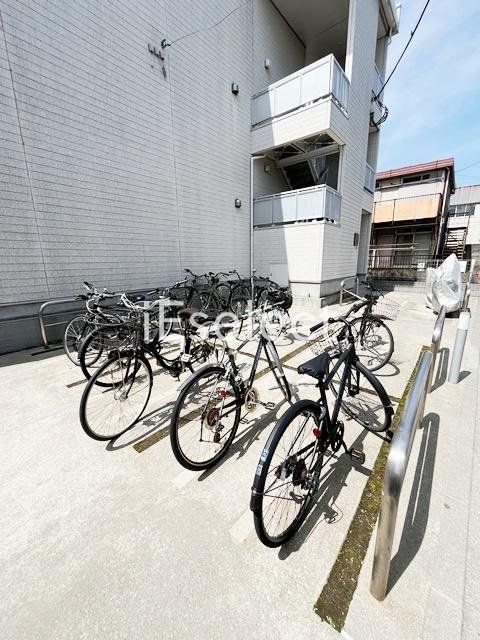 駐車場　敷地内駐輪スペース