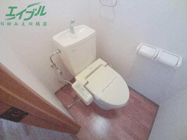トイレ　同型参考写真