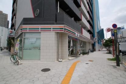 コンビニ　セブンイレブン 大阪元町1丁目店（コンビニ）まで304m