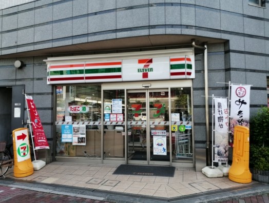 コンビニ　セブンイレブン日本橋馬喰町店（コンビニ）まで114m