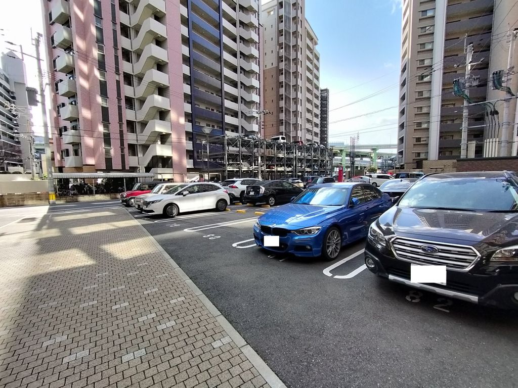 駐車場　駐車場