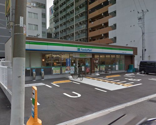 コンビニ　ファミリーマート 北久宝寺町1丁目店（コンビニ）まで99m