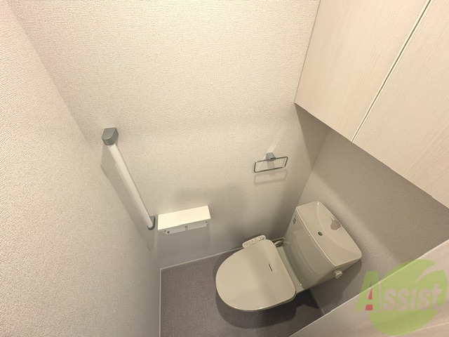 トイレ　トイレは、シンプルなデザインとなっております。