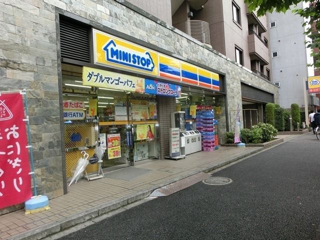コンビニ　ミニストップ（コンビニ）まで10m