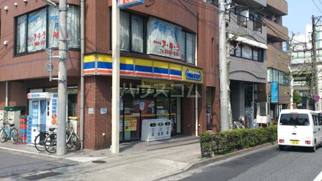 コンビニ　ミニストップ 板橋本町駅前店（コンビニ）まで521m