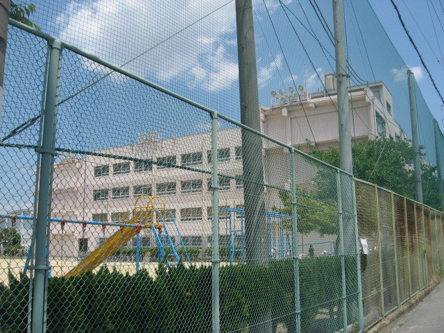 小学校　高槻市立寿栄小学校（小学校）まで758m