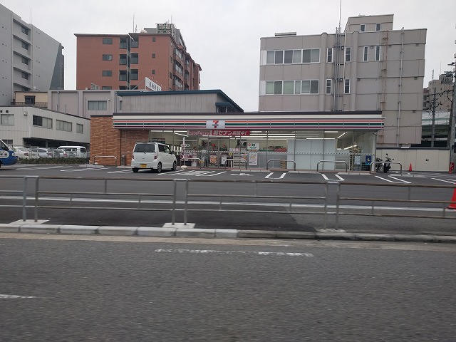 コンビニ　セブンイレブン 大阪川口2丁目店（コンビニ）まで185m
