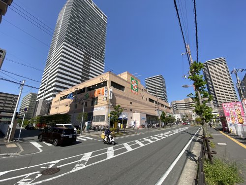 スーパー　ライフ　香里園店（スーパー）まで716m