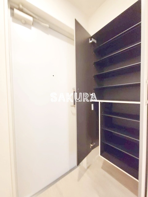 玄関　ゆとりのある玄関スペースです♪