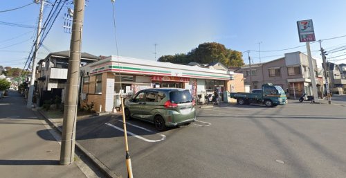 コンビニ　セブンイレブン 横浜馬場4丁目店（コンビニ）まで238m