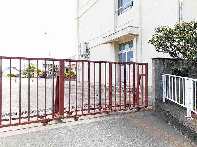 小学校　一宮市立黒田小学校（小学校）まで1346m