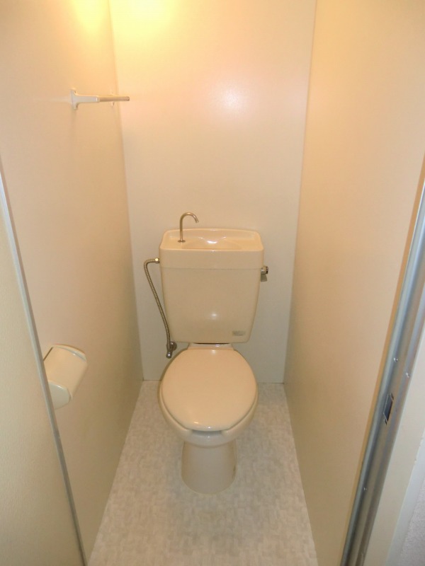 トイレ　落ち着いたトイレです