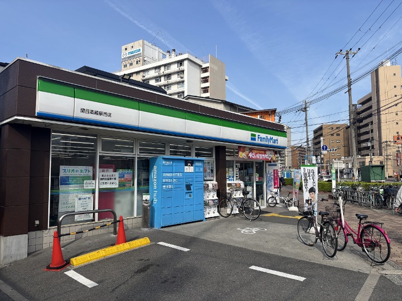 コンビニ　ファミリーマート関目高殿駅西店（コンビニ）まで214m