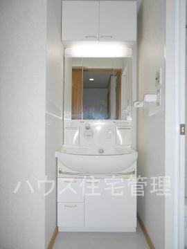 洗面設備　洗髪洗面化粧台
